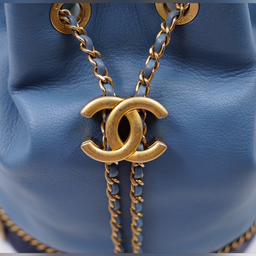 ❌️❌️SOLD ❌️❌️AT38❤️Chanel CC Lovely Chain Bucket Bag - Picture 5 of 16